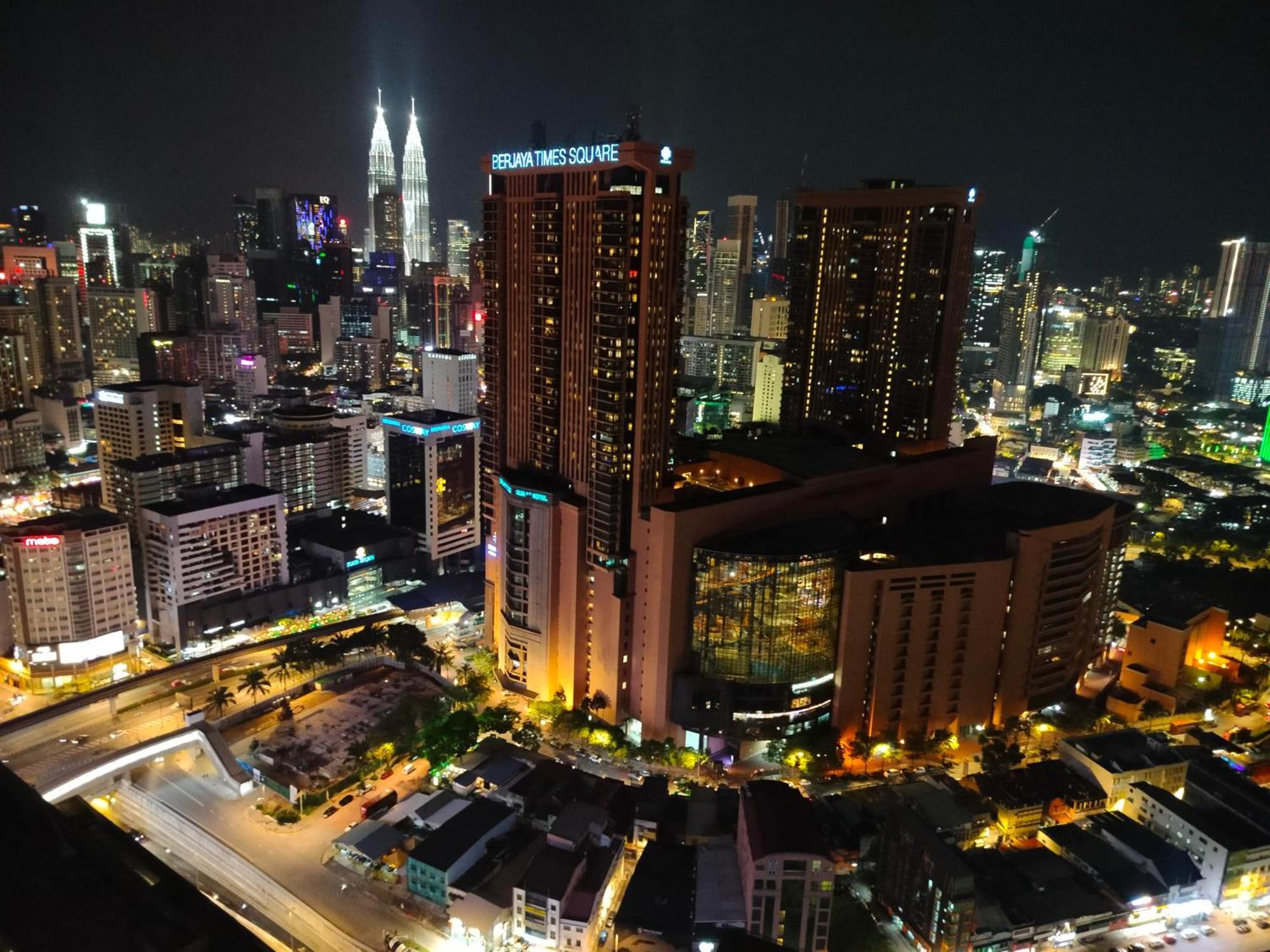 Lucentia Residence Bbcc @ Lalaport Kuala Lumpur Exteriör bild